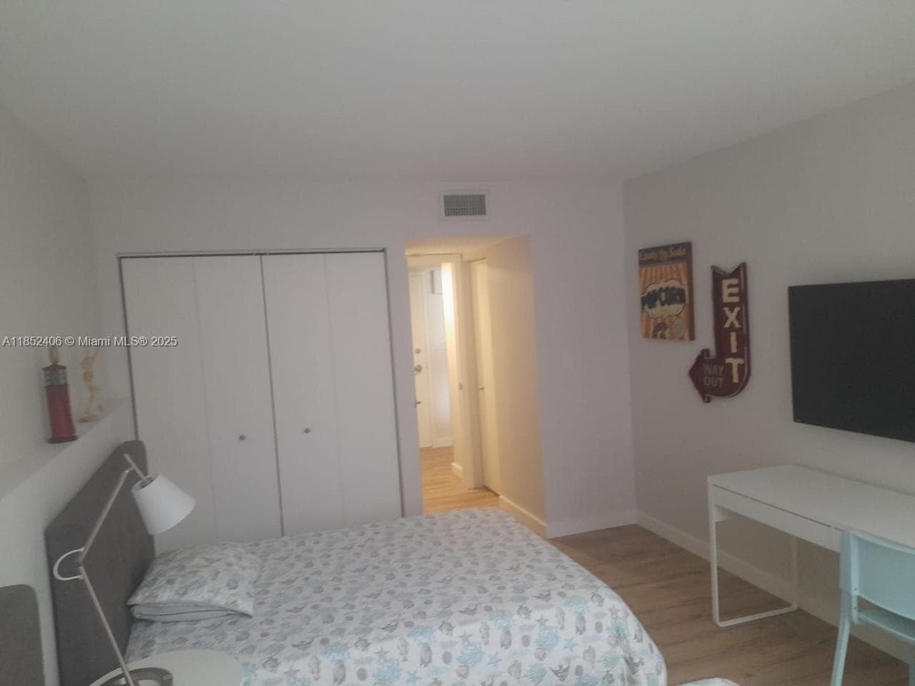 2751 S Ocean Dr 1406-S photo 24