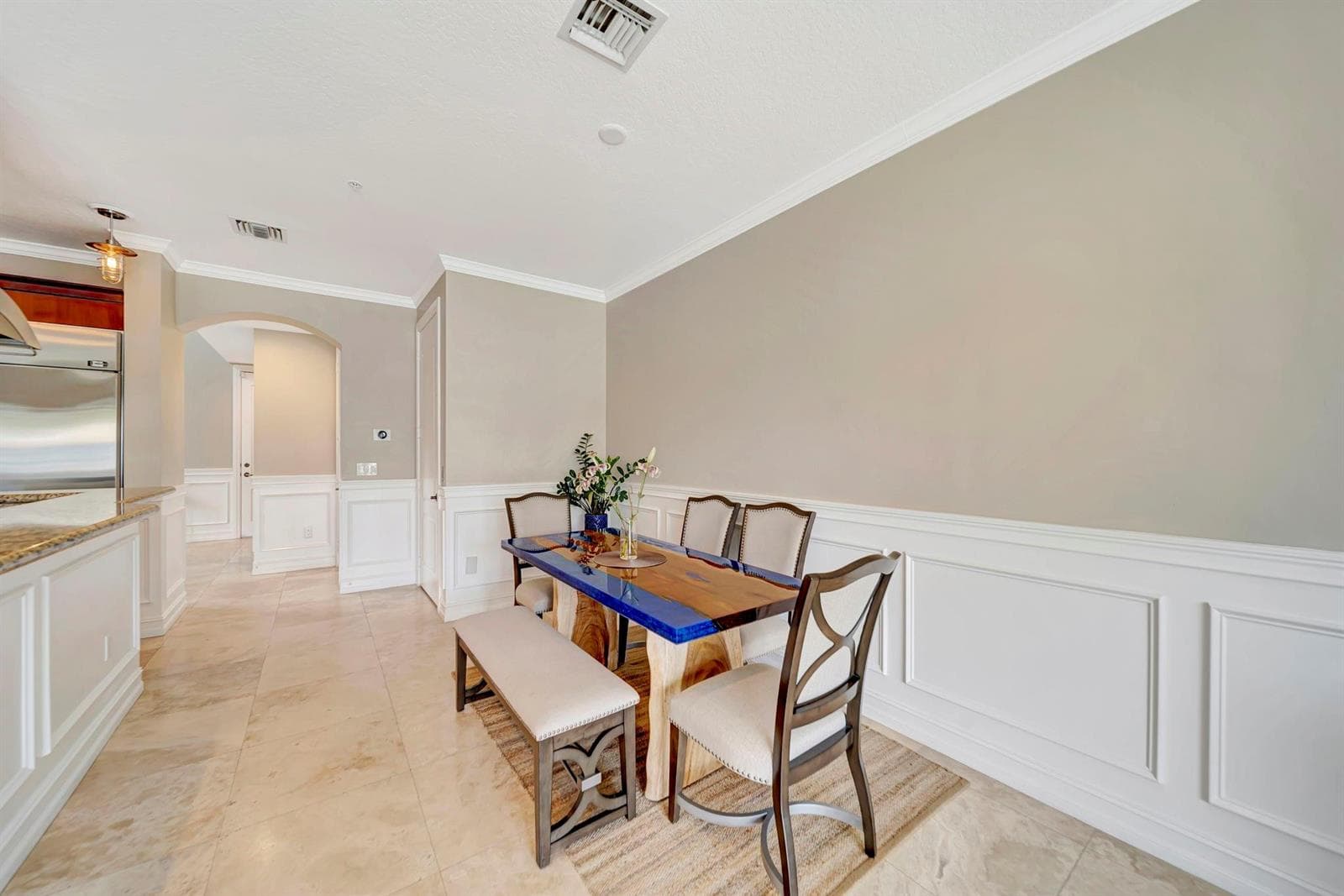 1368 Bayview Drive photo 18