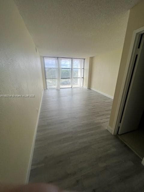 1000 Parkview Dr 523 photo 21