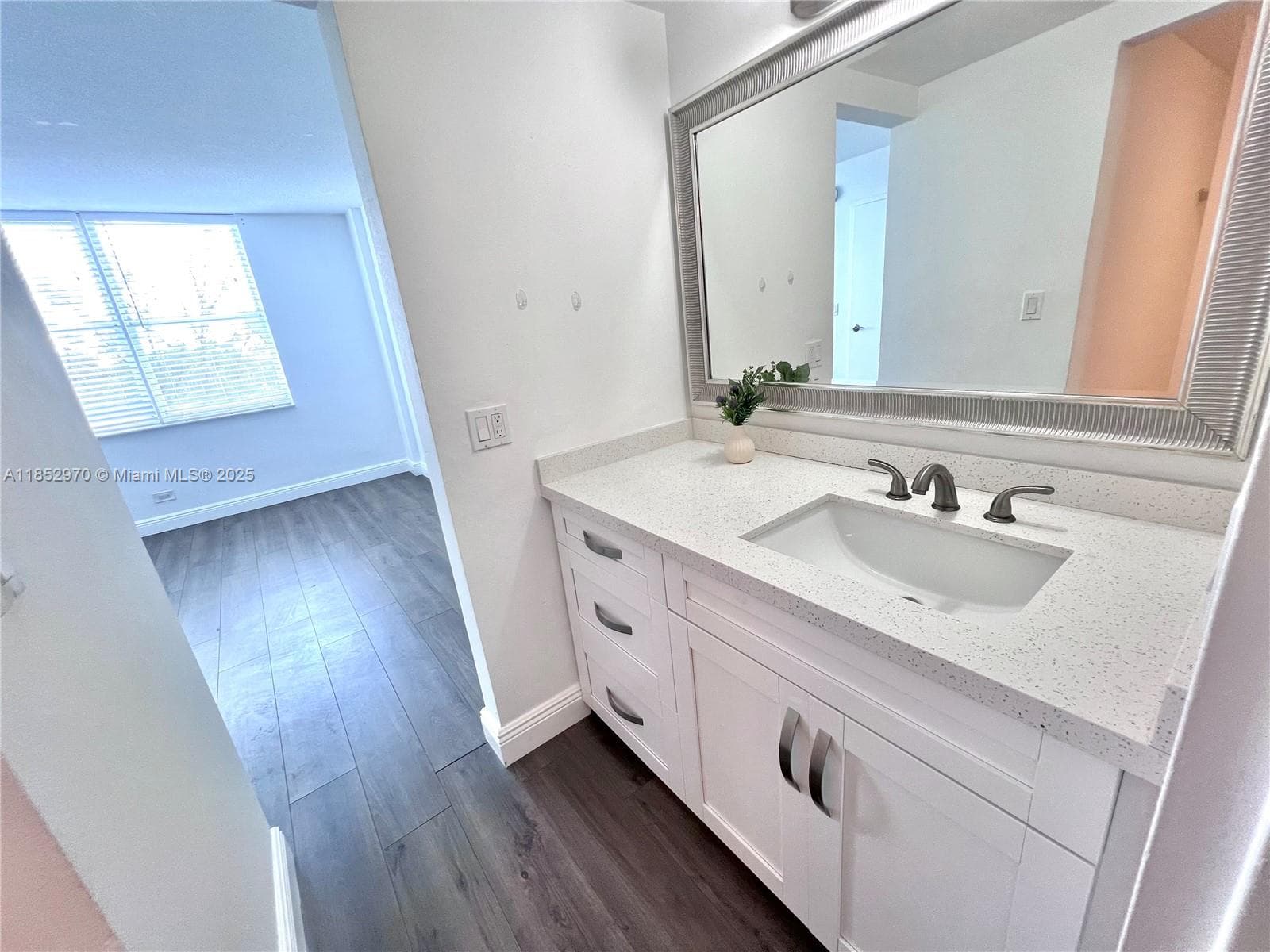 3660 NE 166th St 409 photo 16