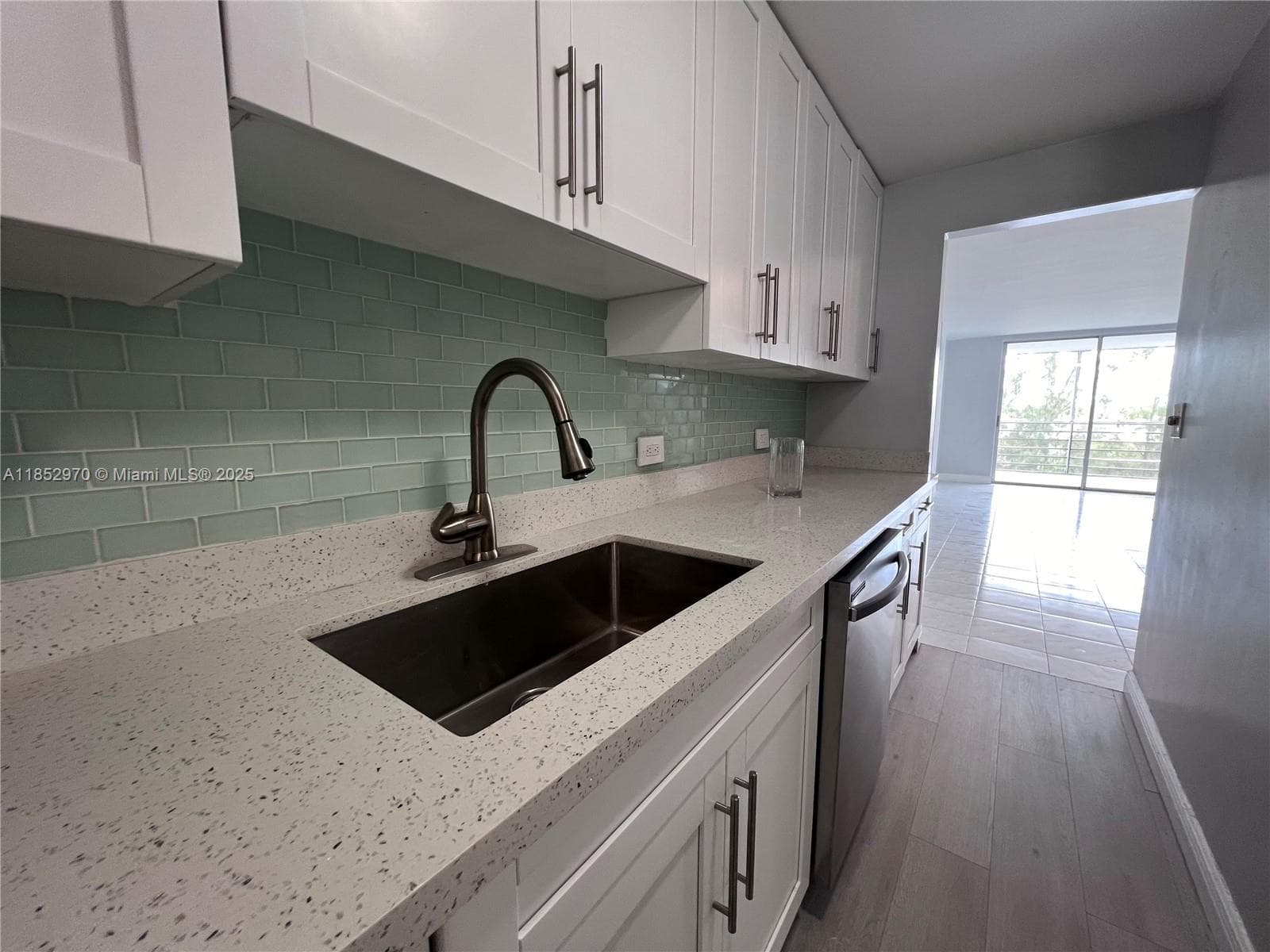 3660 NE 166th St 409 photo 3