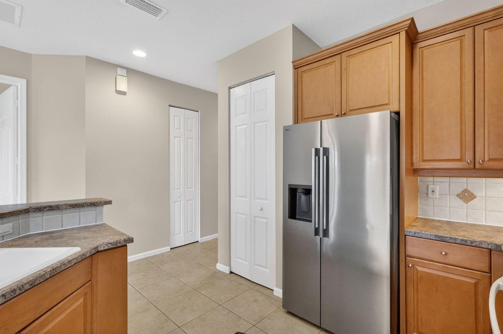 906 Mariner Bay Boulevard photo 12