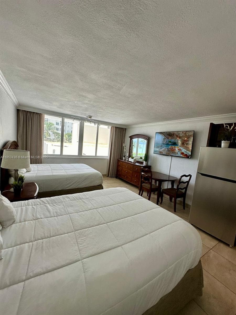 19201 Collins Ave 108 photo 16