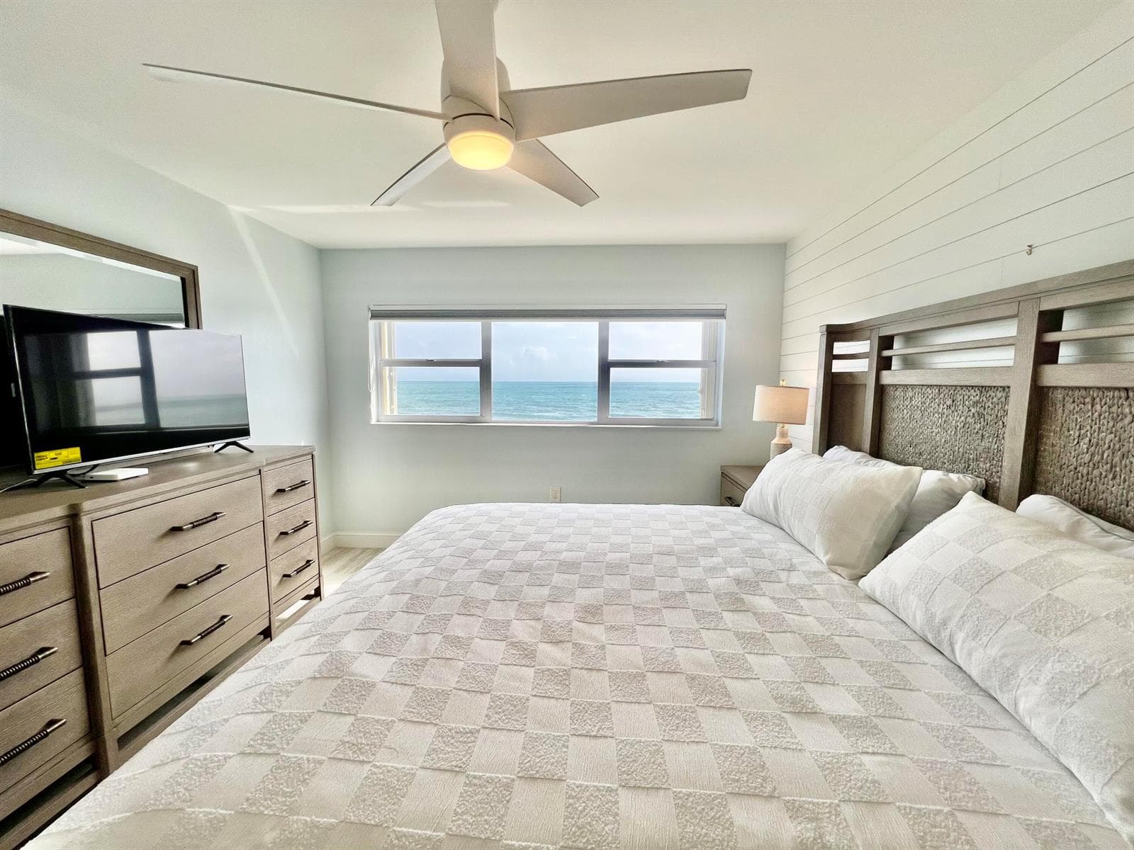 7410 S Ocean Drive 505 photo 11