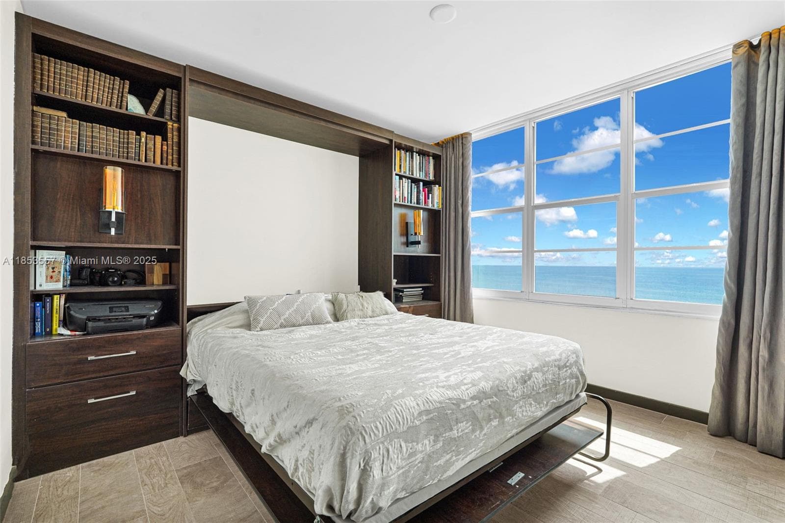 5151 Collins Ave 1519 photo 8