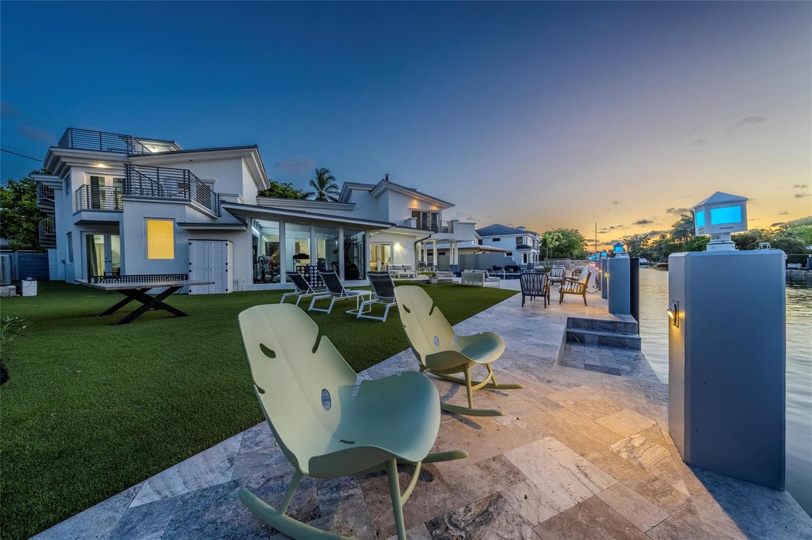 2523 Castilla Isle photo 5
