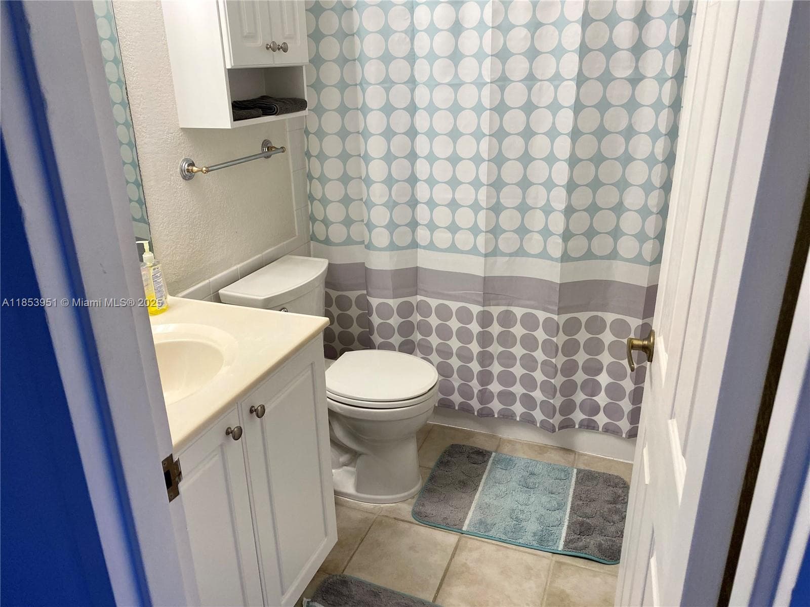 2501 Ocean Dr 828 photo 22