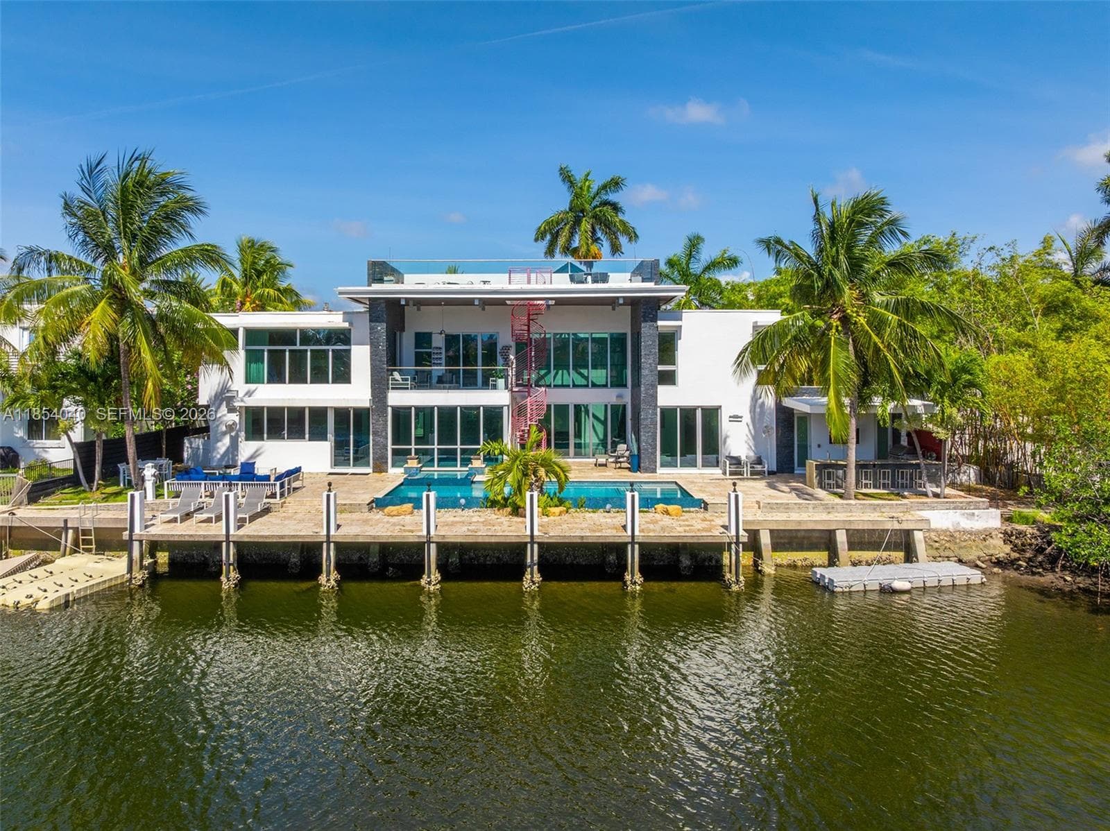 300 Royal Plaza Dr photo 2