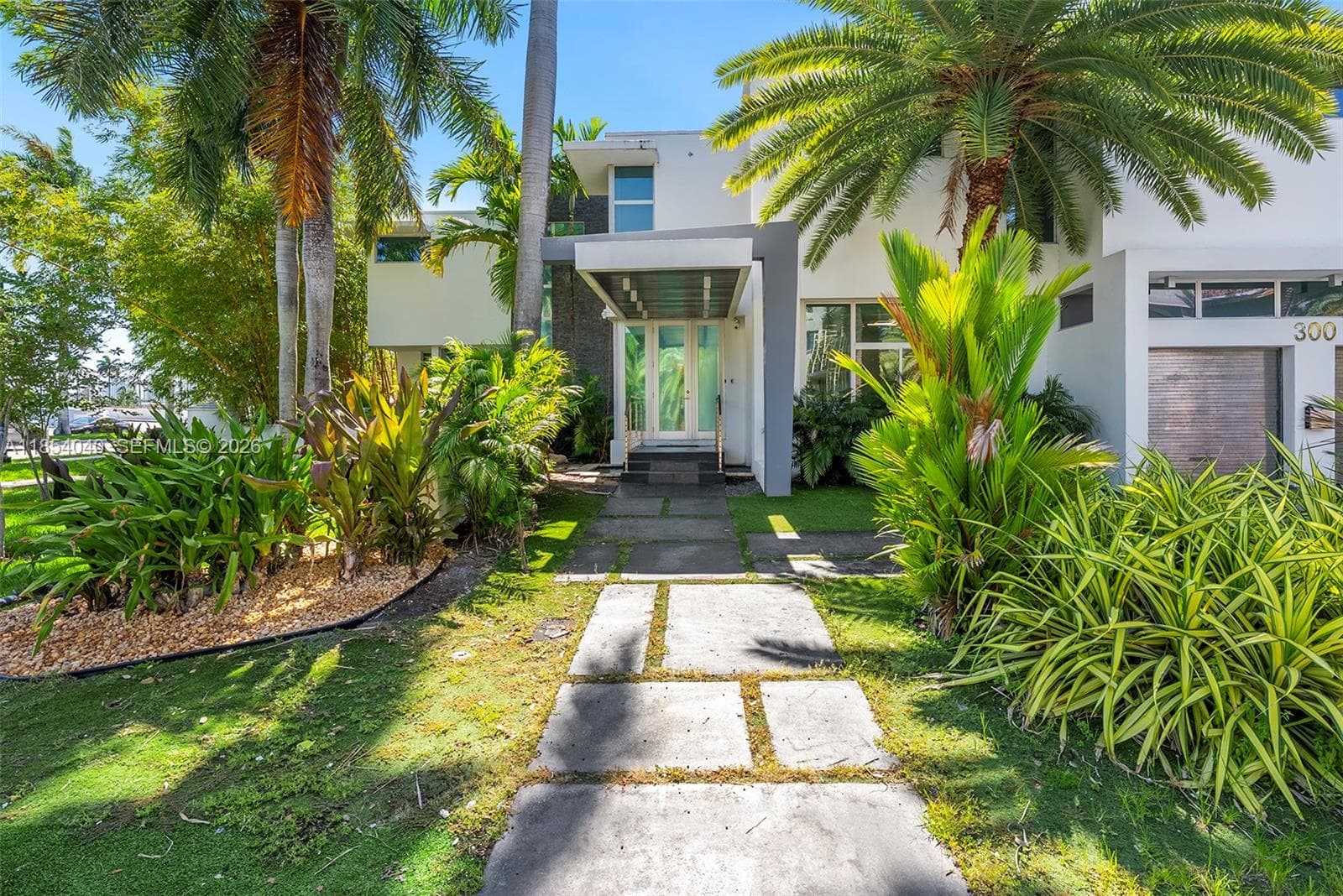 300 Royal Plaza Dr photo 6