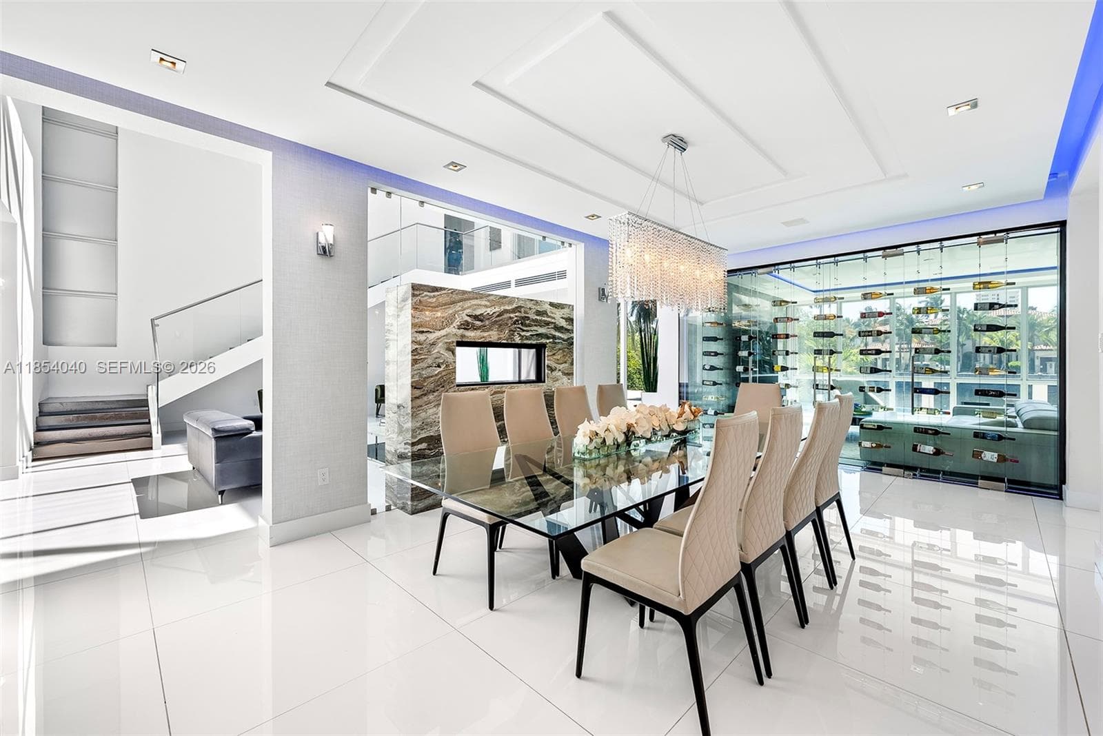 300 Royal Plaza Dr photo 17