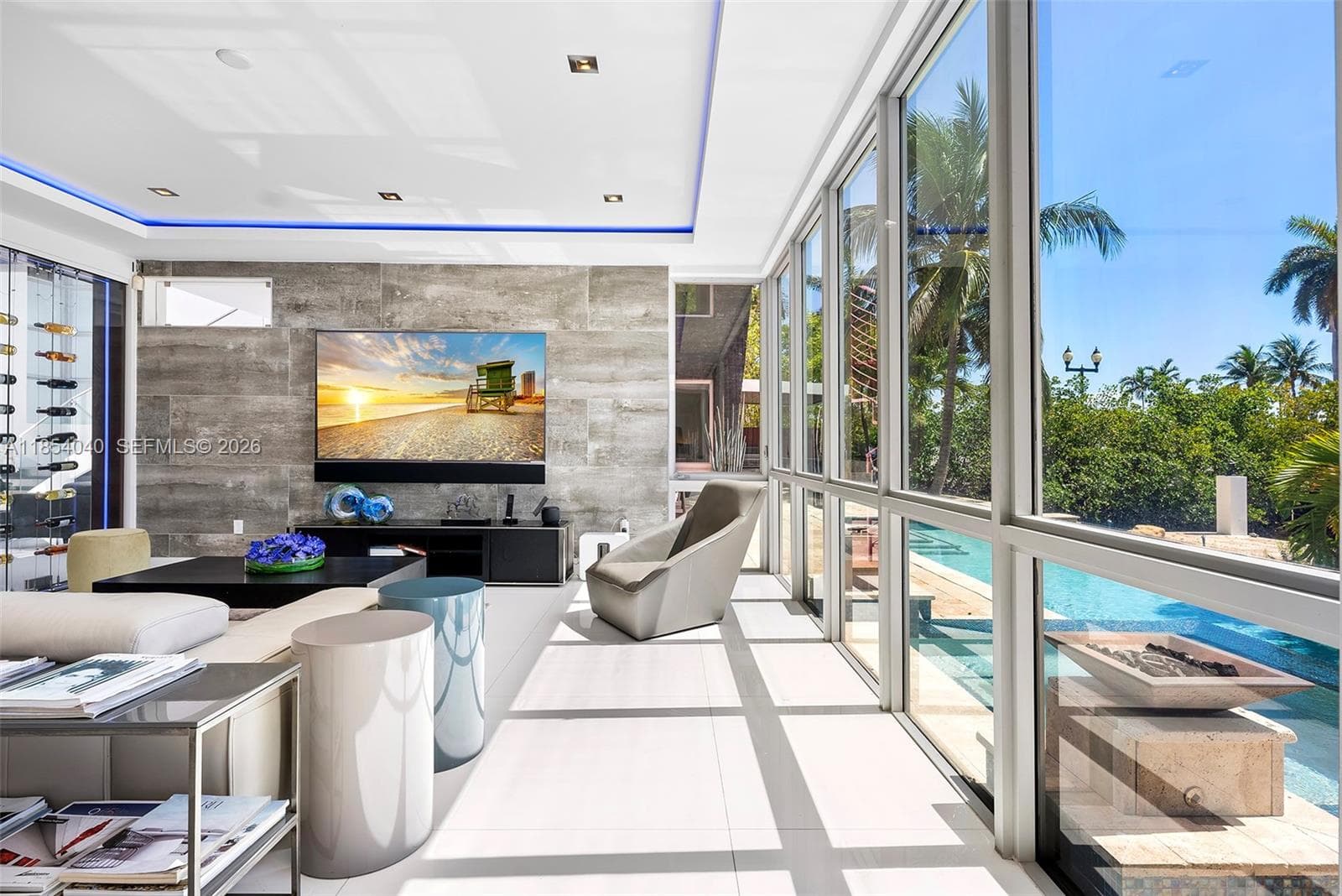 300 Royal Plaza Dr photo 24