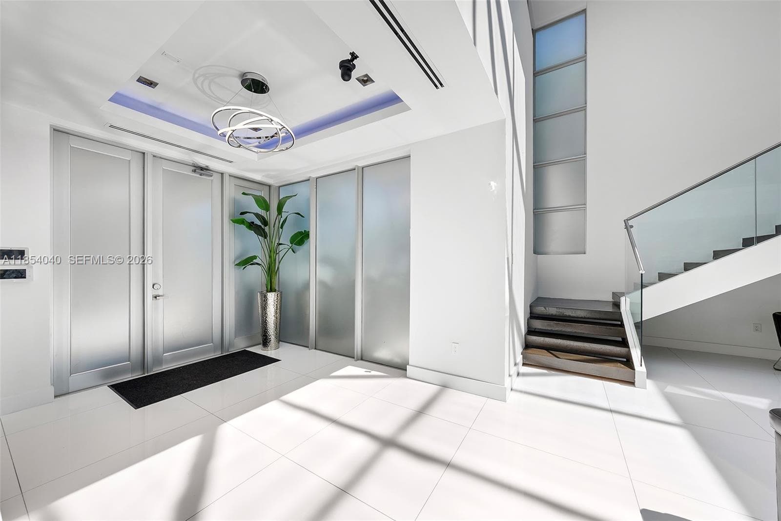 300 Royal Plaza Dr photo 10