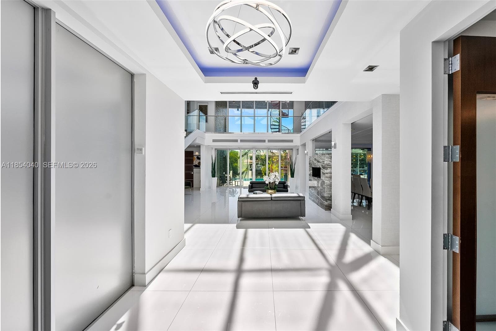 300 Royal Plaza Dr photo 8