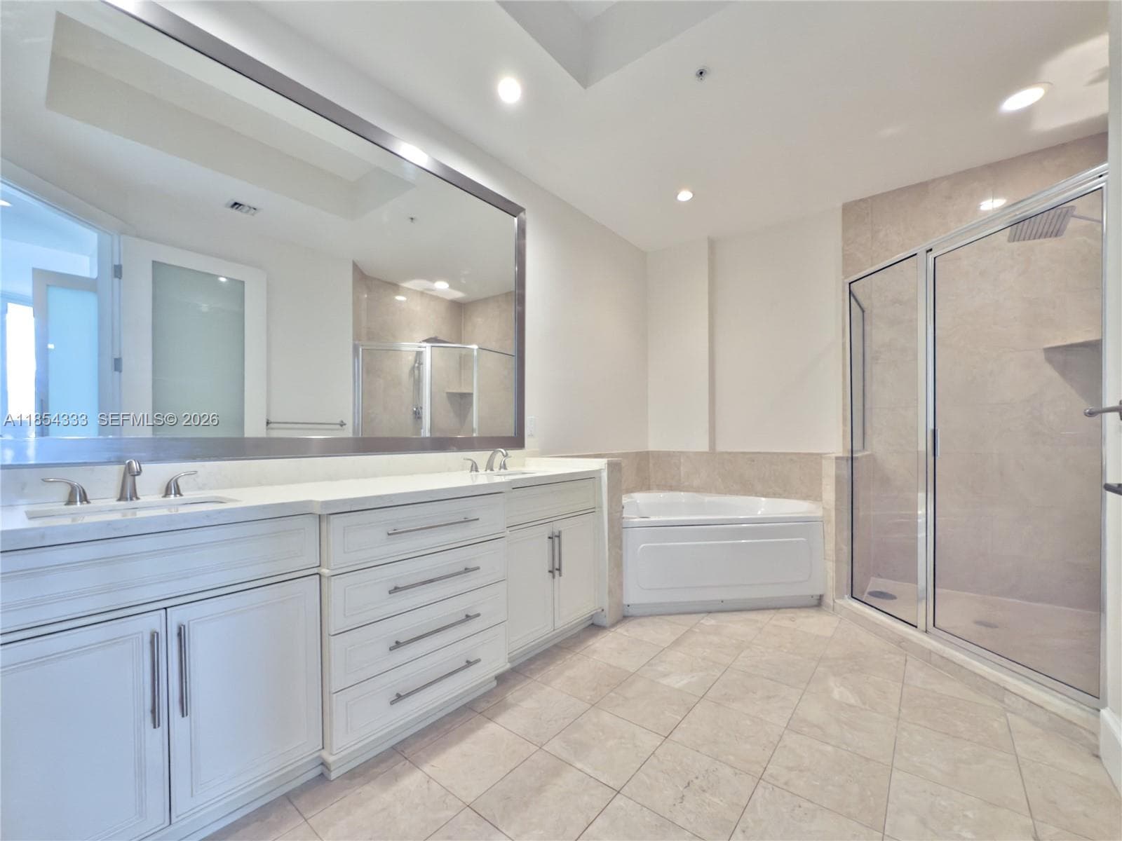 848 Brickell Key Dr 306 photo 16