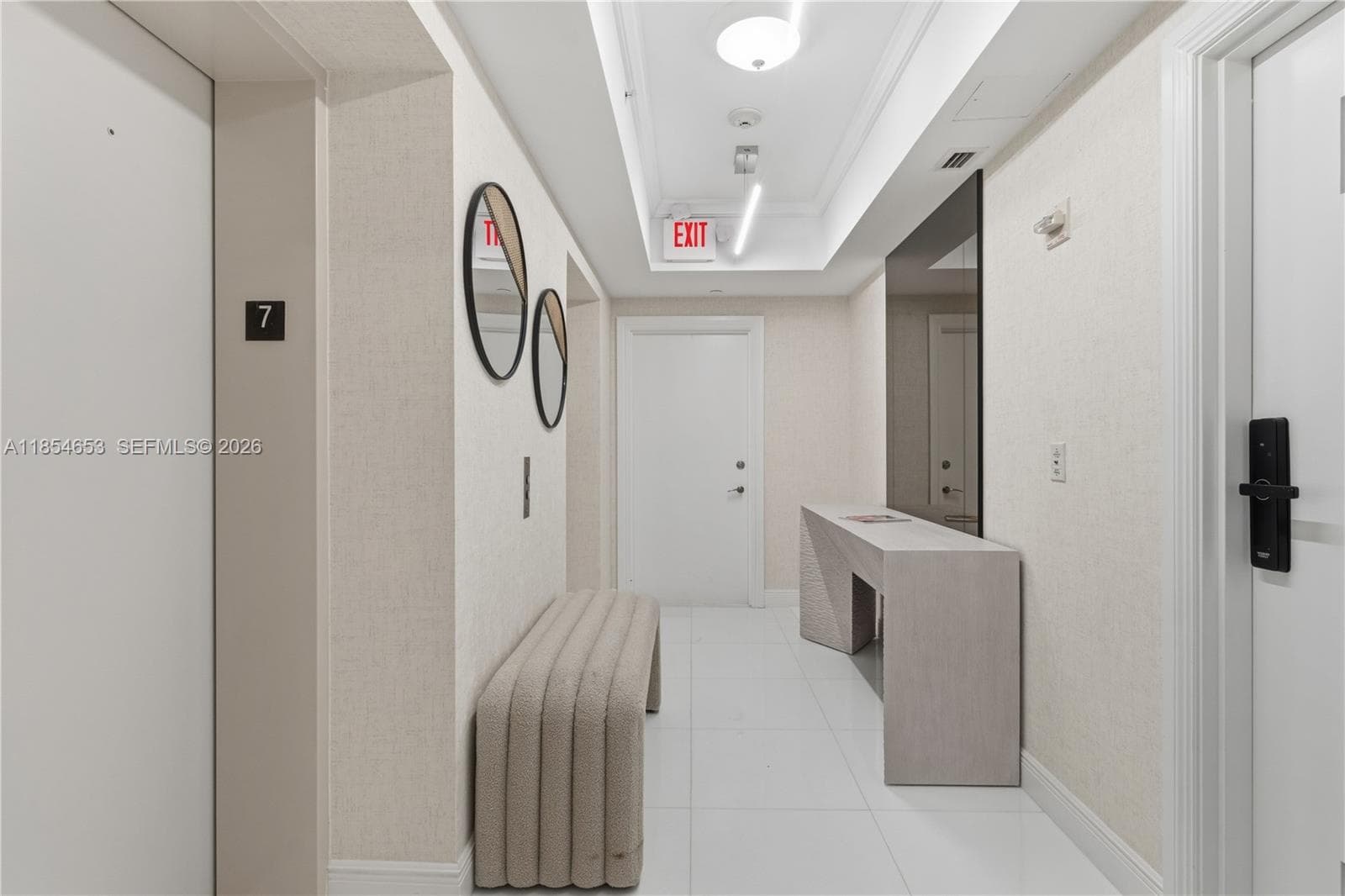 17875 Collins Ave 705 photo 2