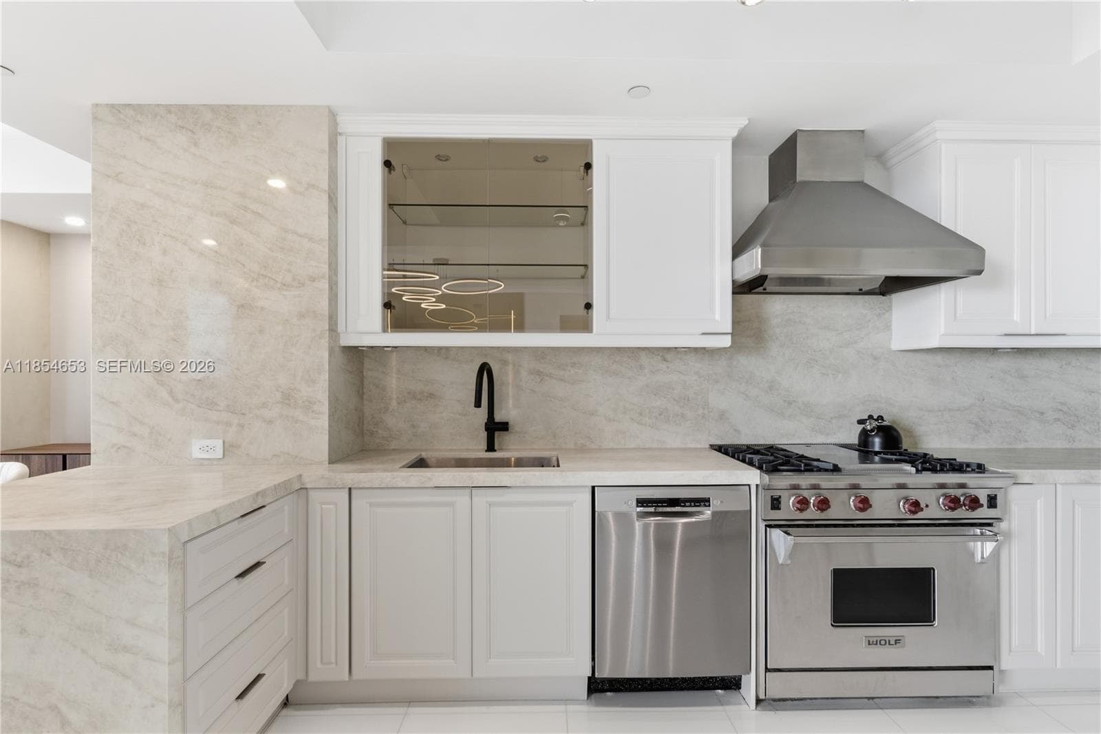 17875 Collins Ave 705 photo 6