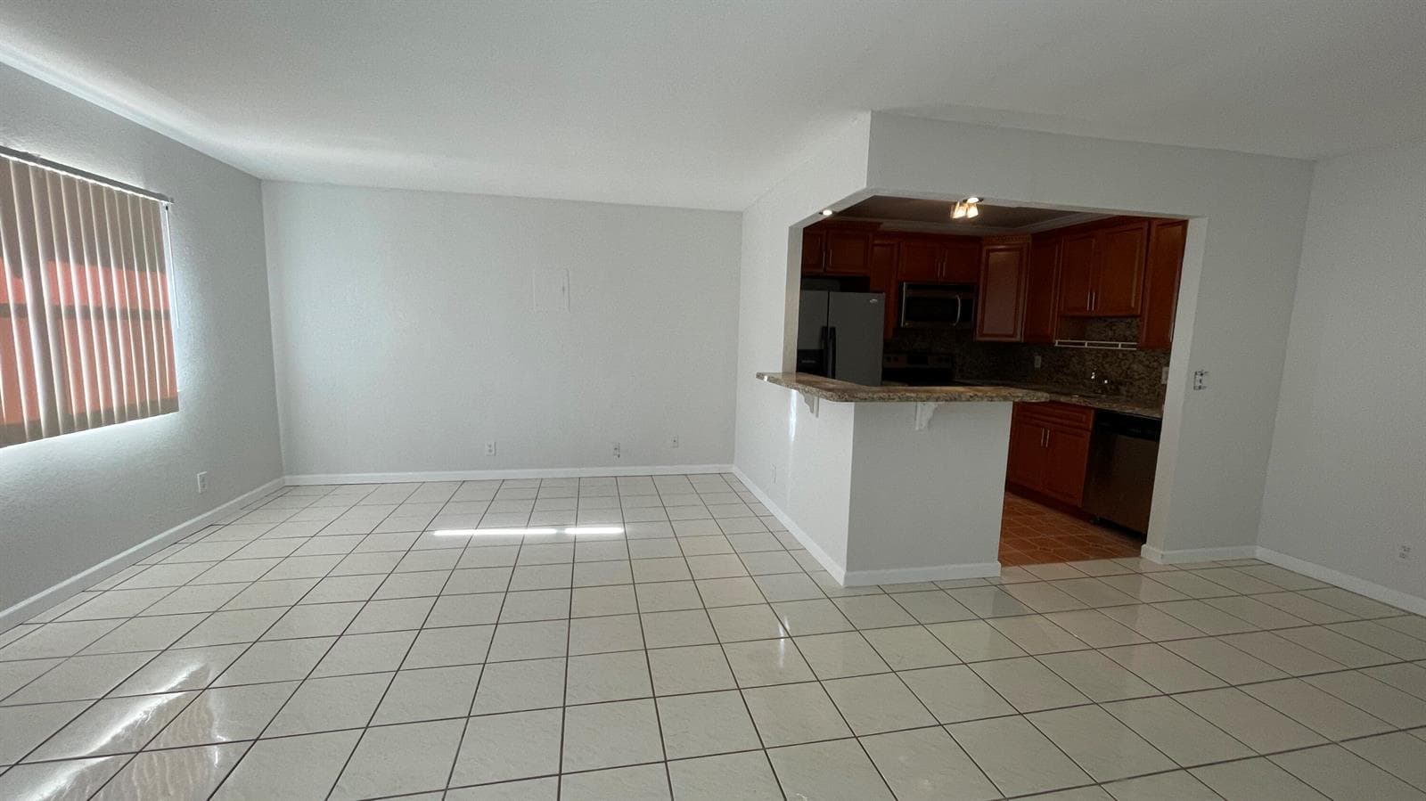 166 Valencia G photo 16