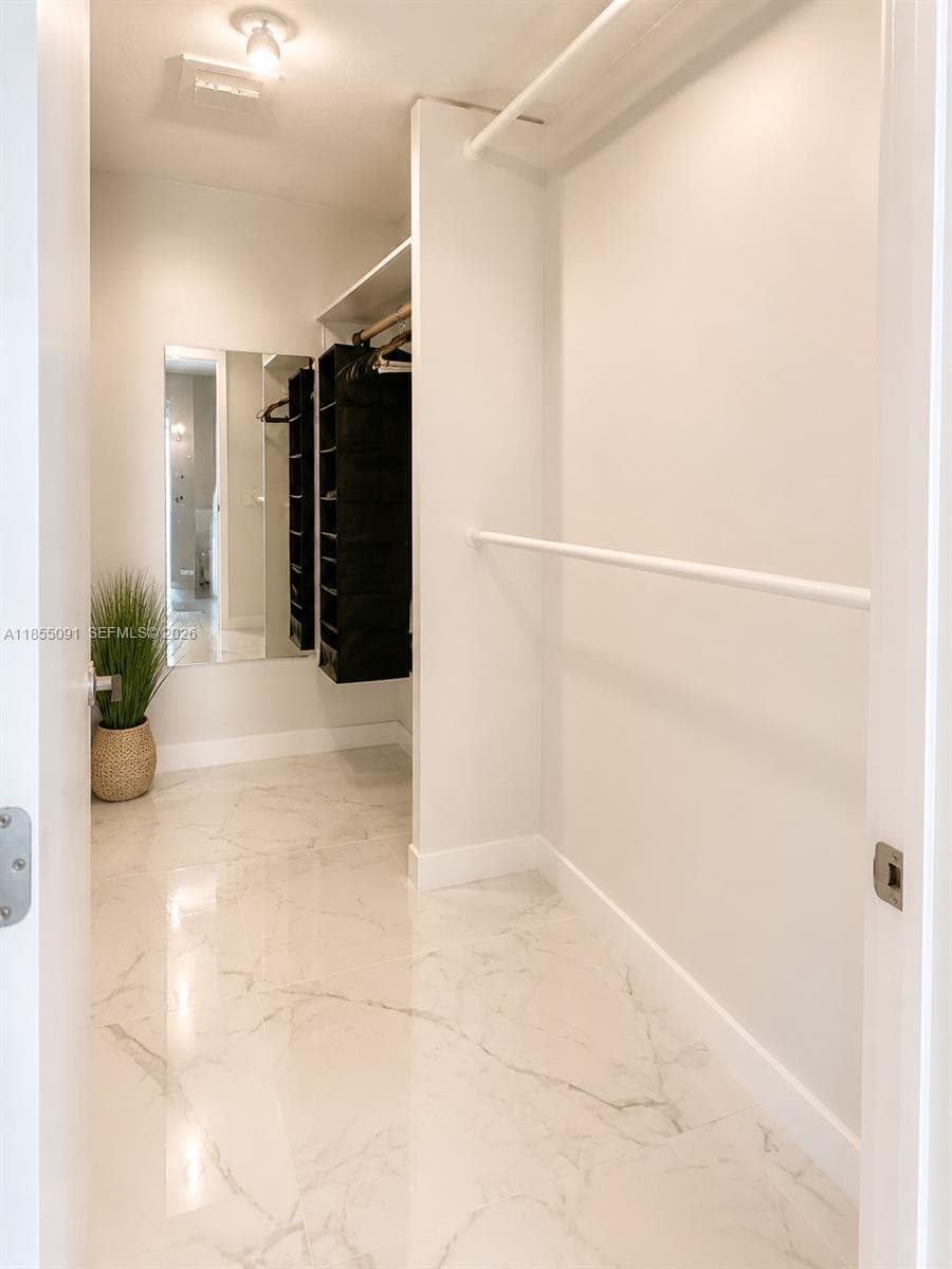 5005 Collins Ave 822 photo 7