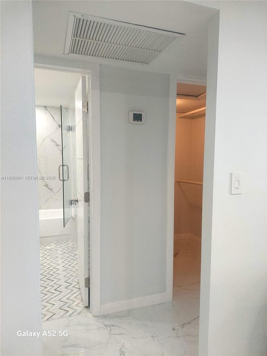 5005 Collins Ave 822 photo 11