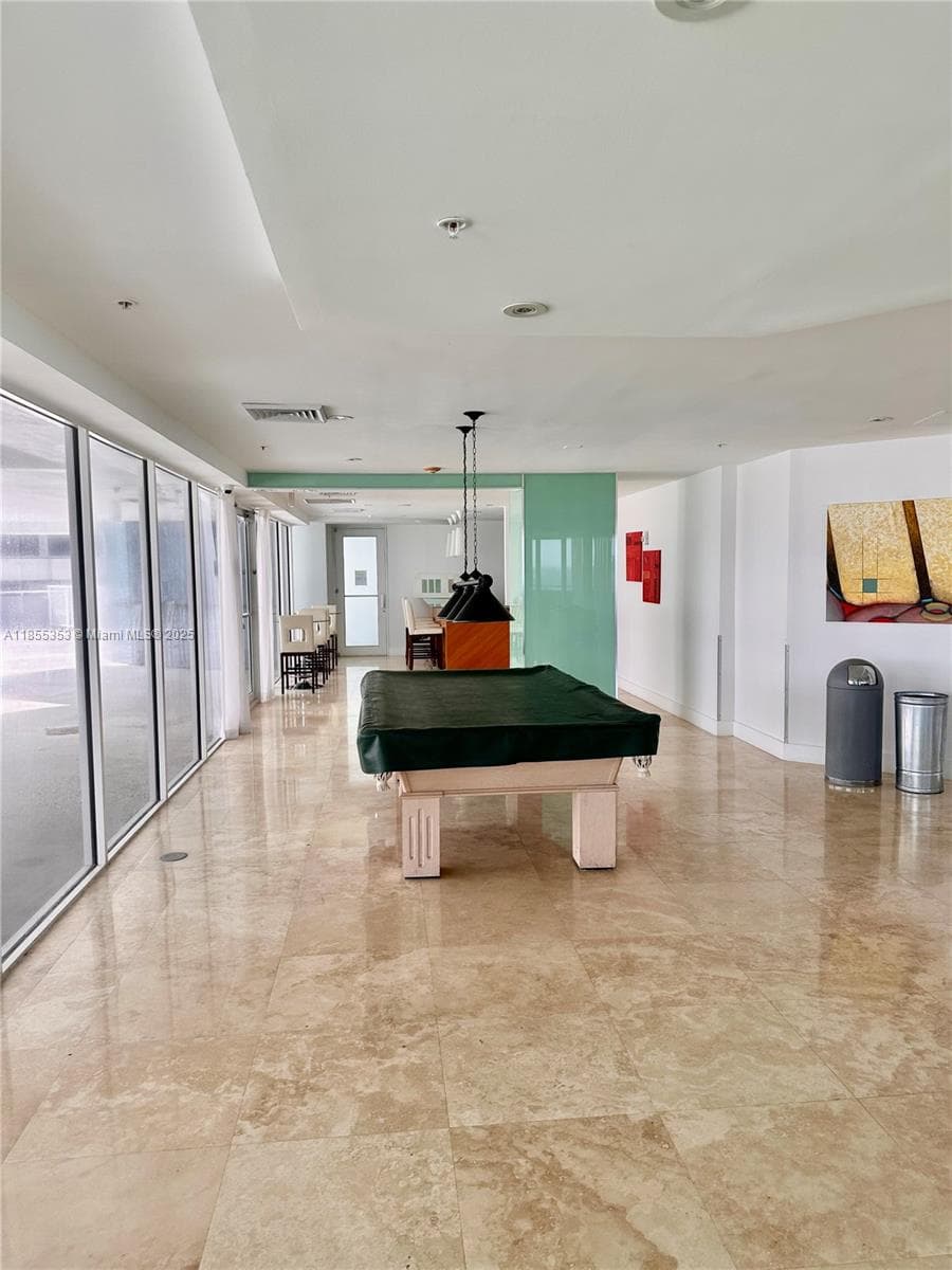 6301 Collins Ave 806 photo 23