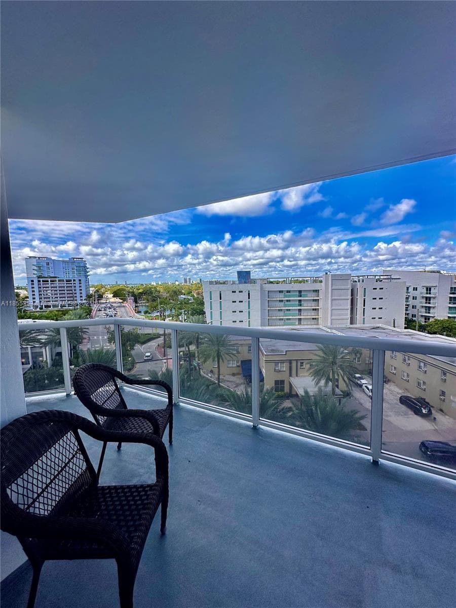 6301 Collins Ave 806 photo 16