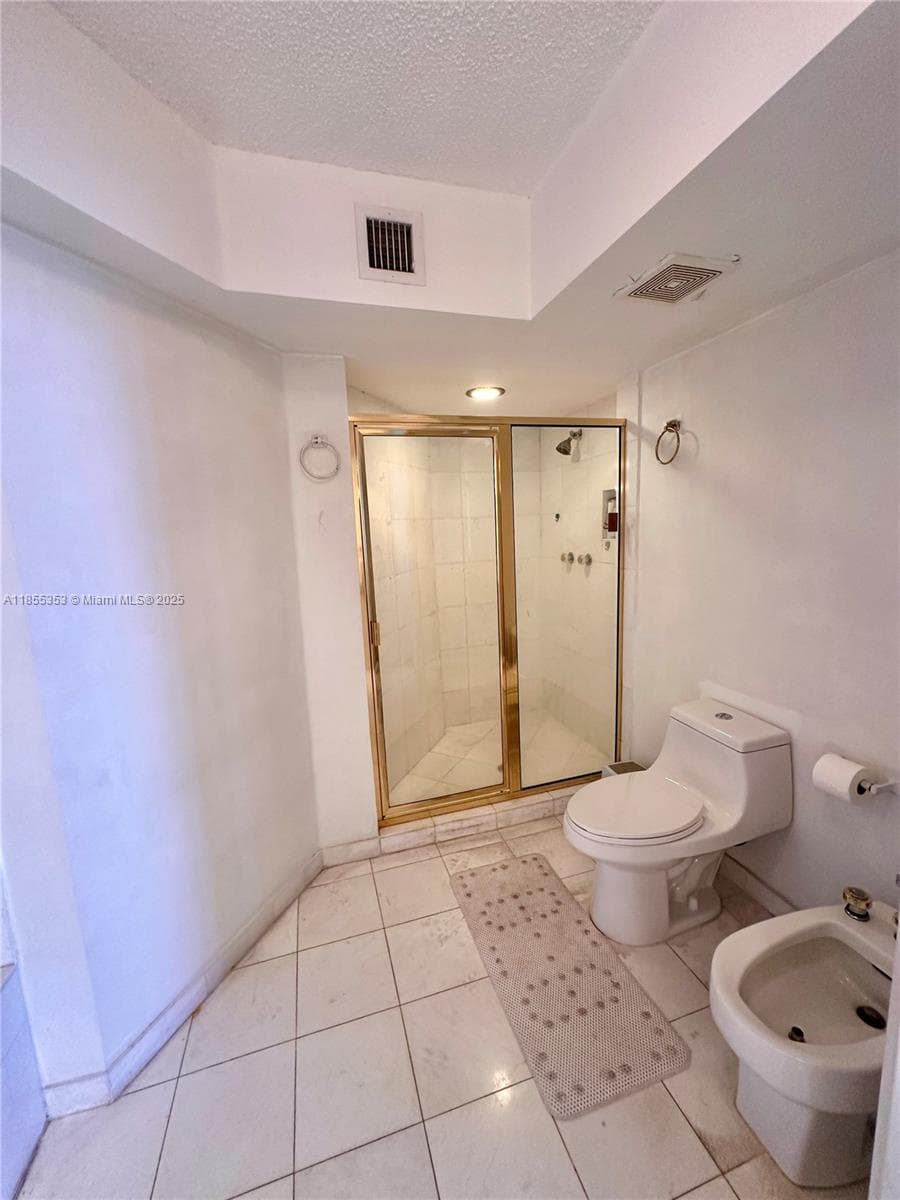 6301 Collins Ave 806 photo 10
