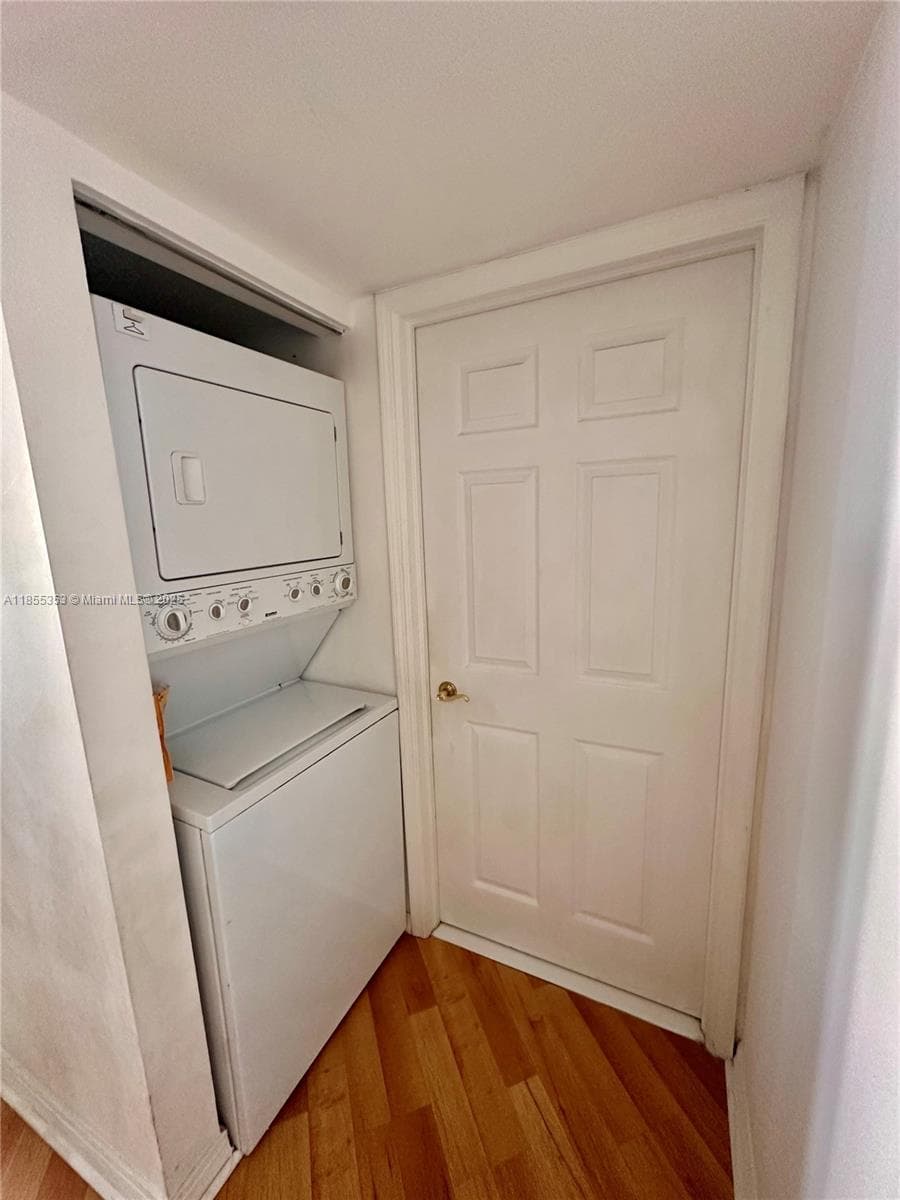 6301 Collins Ave 806 photo 14