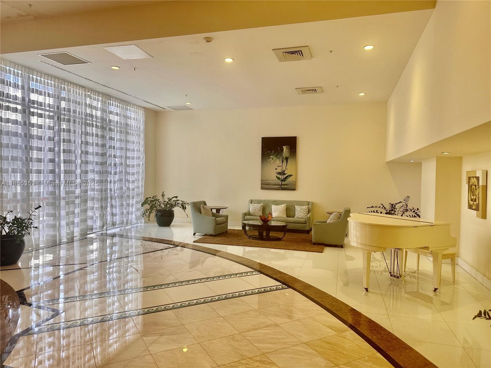 6301 Collins Ave 806 photo 19
