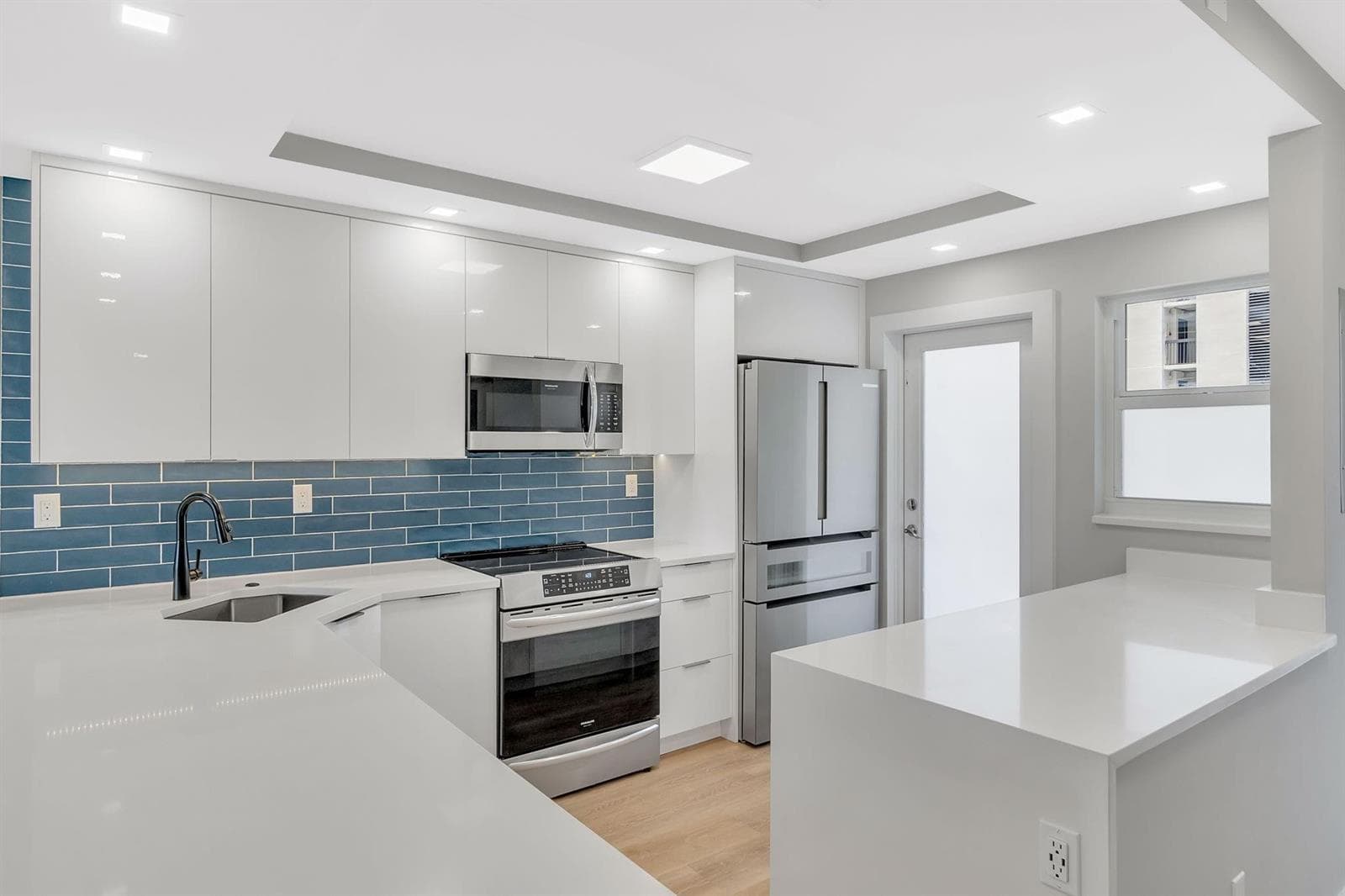 750 N Ocean Boulevard 404 photo 13