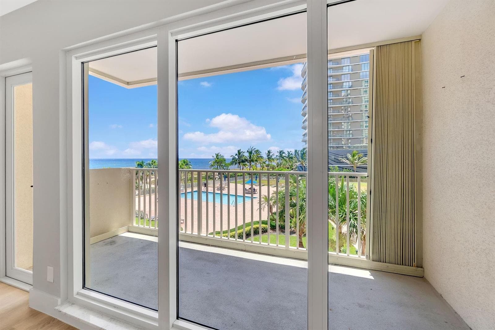 750 N Ocean Boulevard 404 photo 3