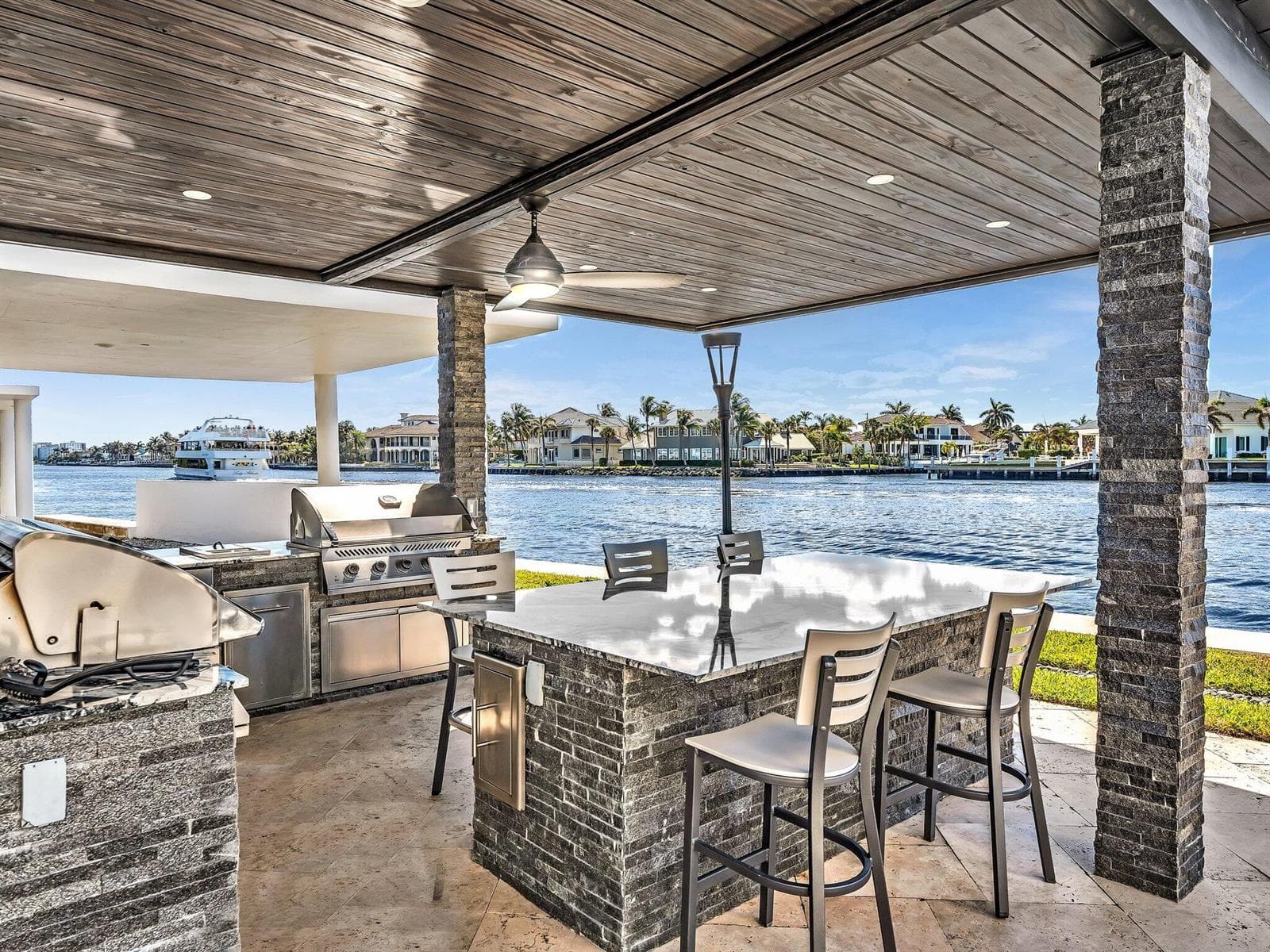 2200 S Ocean Boulevard 805 photo 24