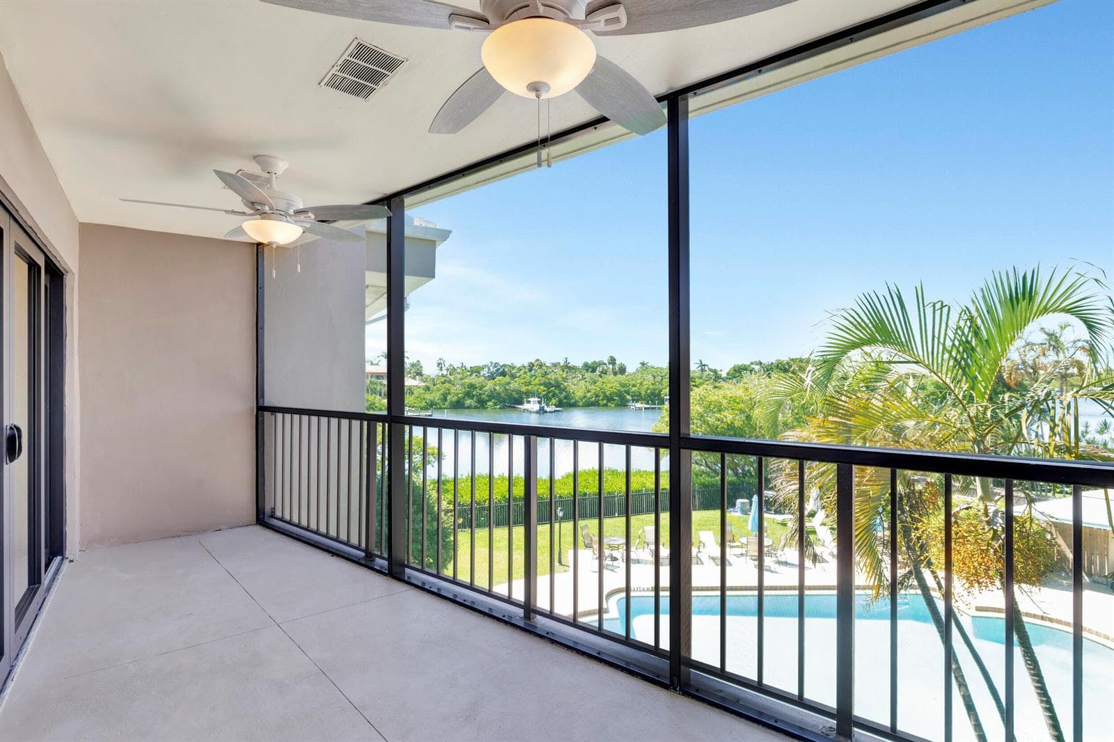 3605 S Ocean Boulevard 318 photo 2