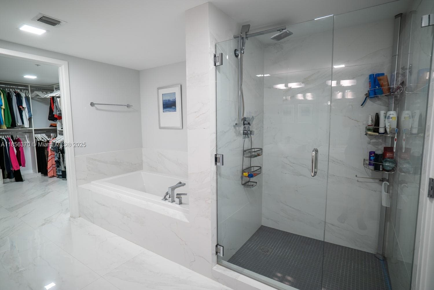 1402 photo 19