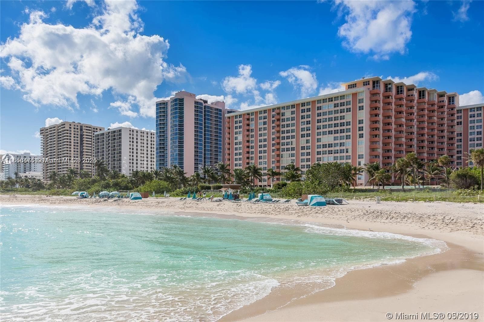 2899 Collins Ave 1420 photo 1