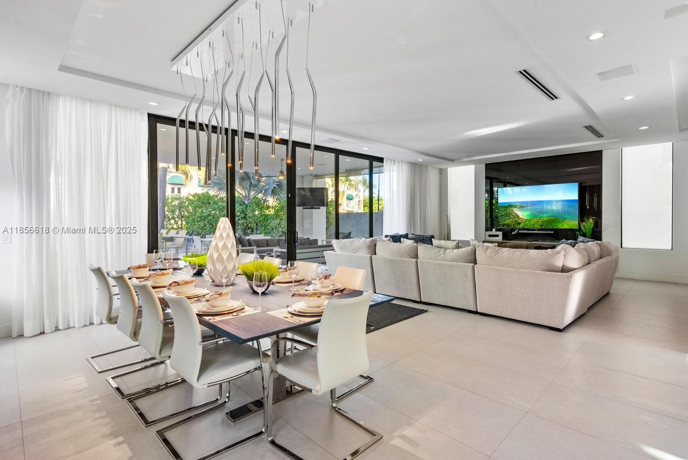 310 11th Ave photo 16