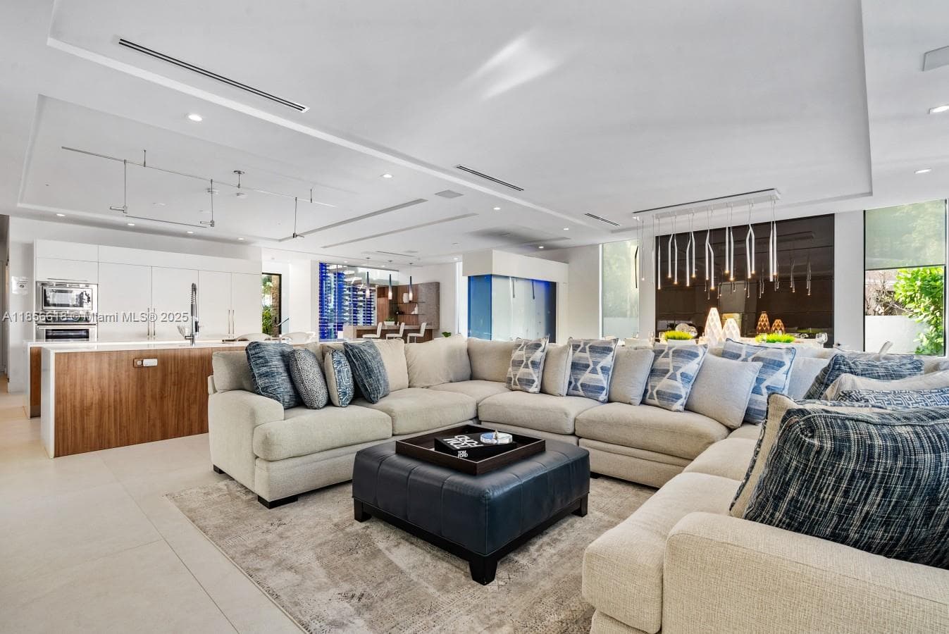 310 11th Ave photo 22