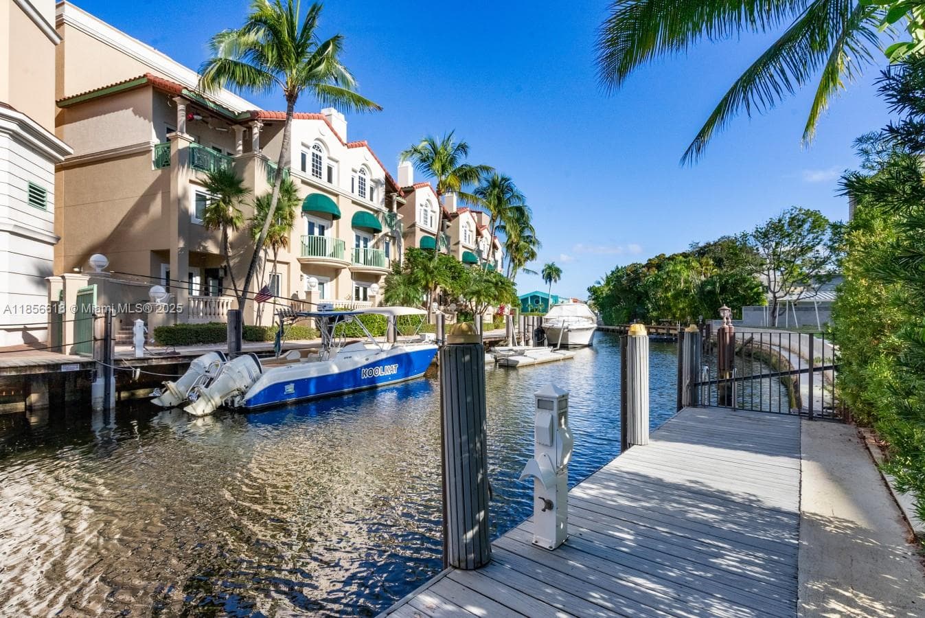 310 11th Ave photo 15