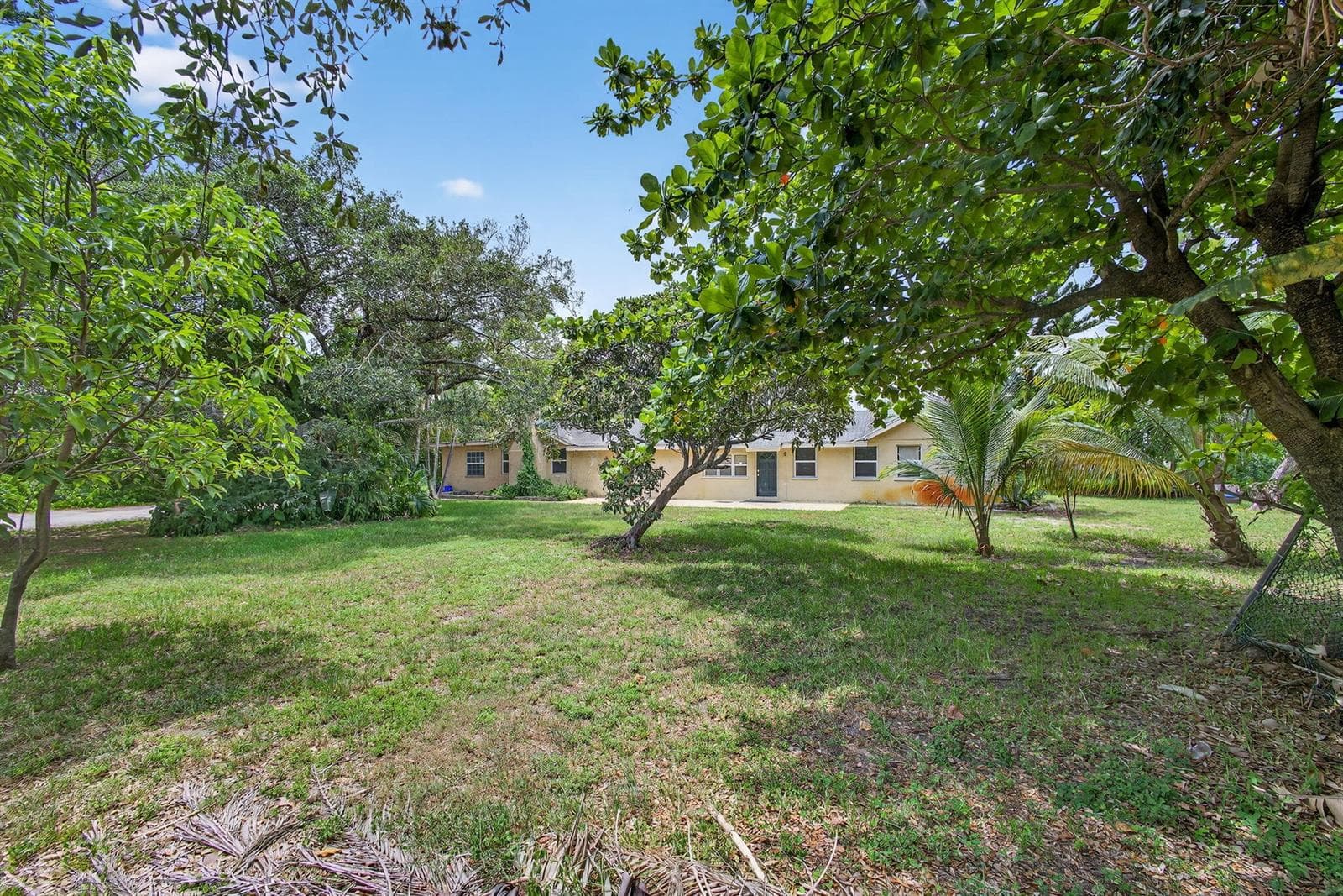 129 Fleming Avenue photo 5