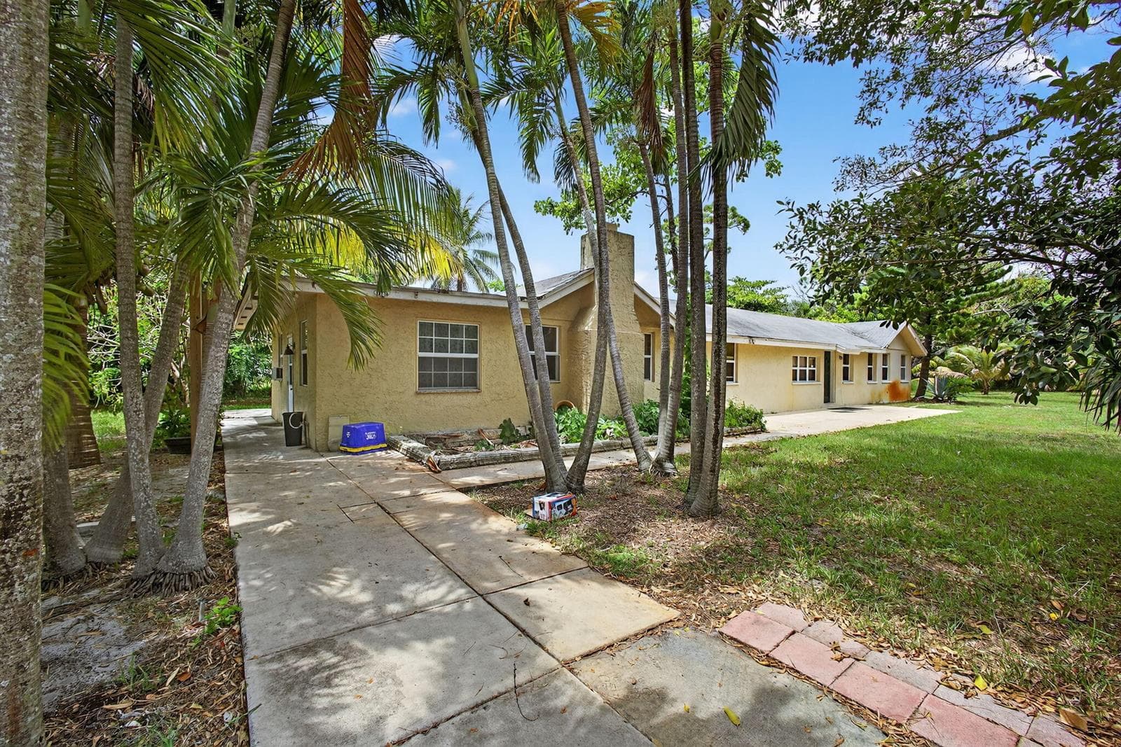 129 Fleming Avenue photo 4