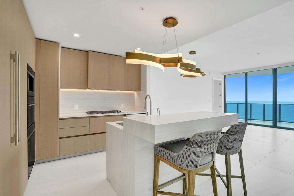 900 N Ocean Boulevard 1405 photo 10