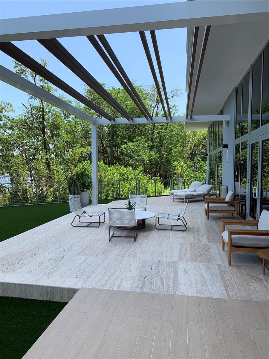 16385 Biscayne Blvd 2720 photo 14