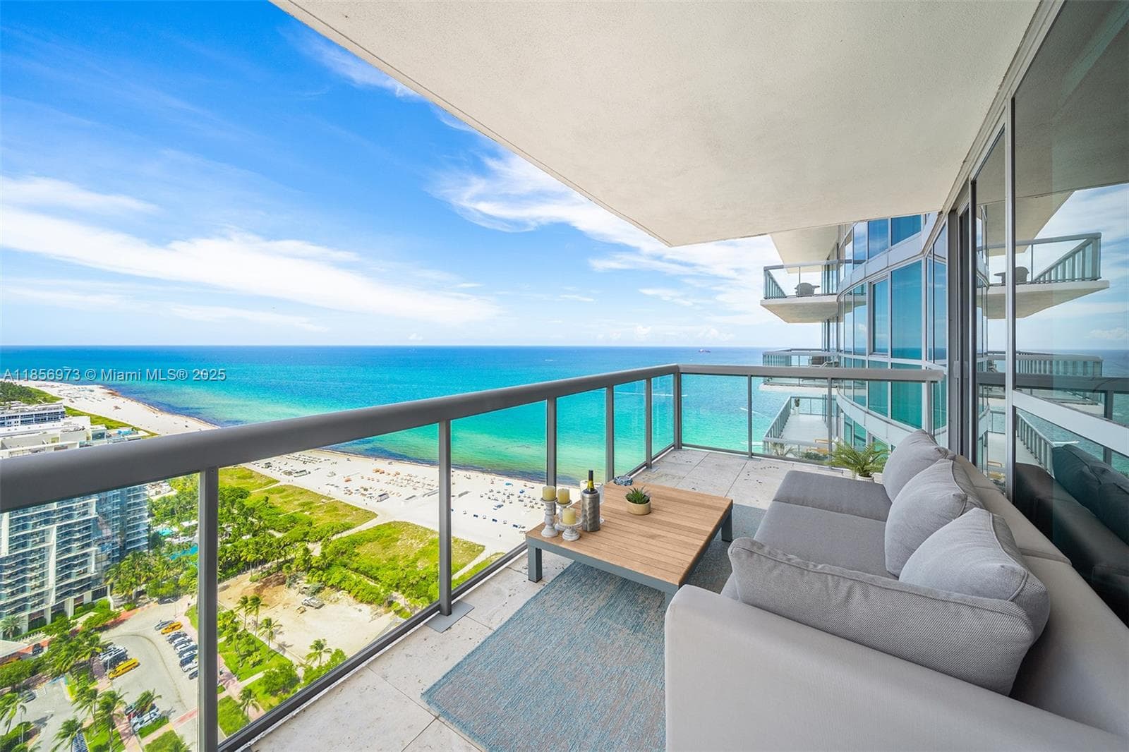 101 20th St 3803 photo 2