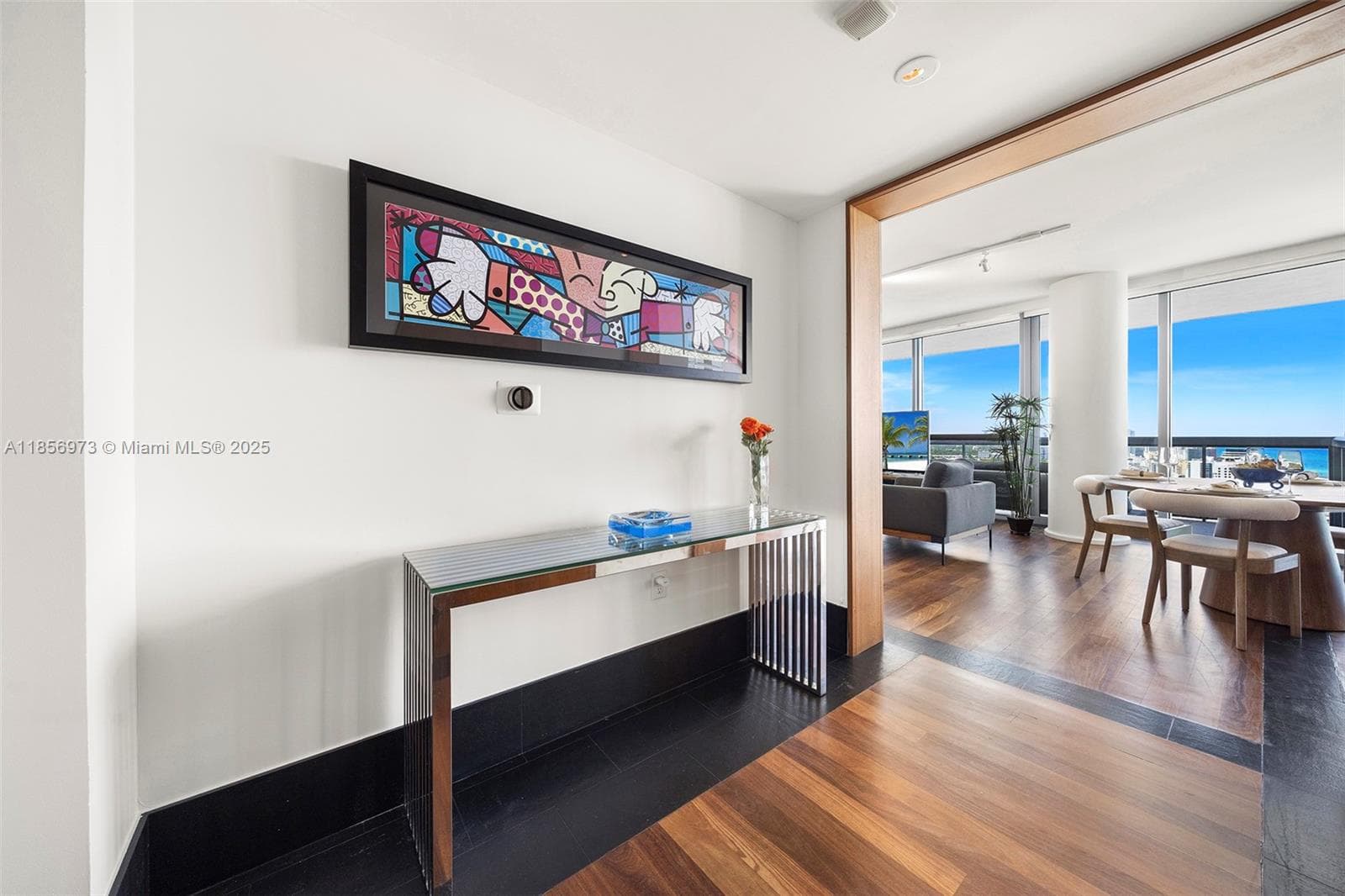 101 20th St 3803 photo 6