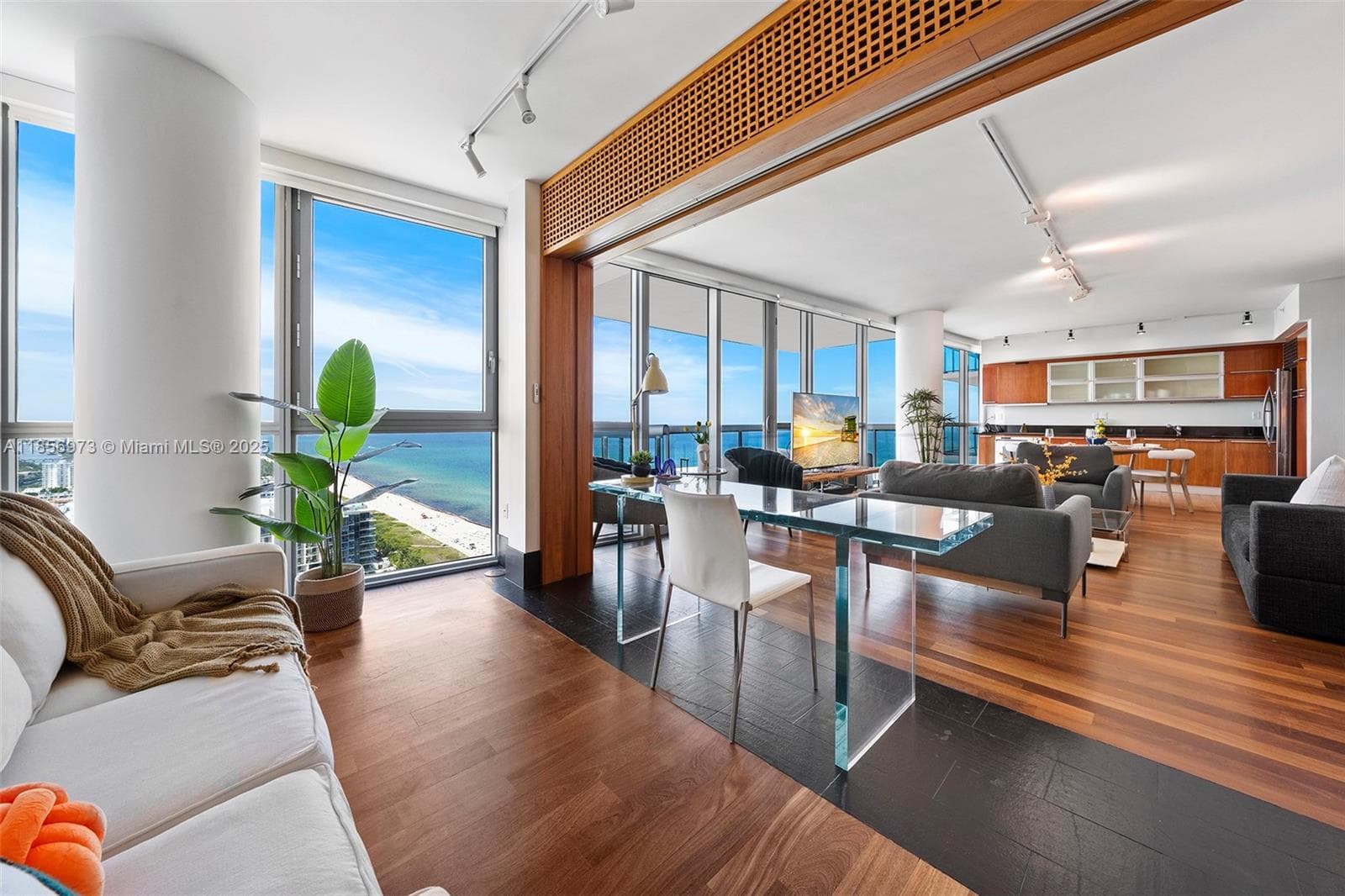 101 20th St 3803 photo 15