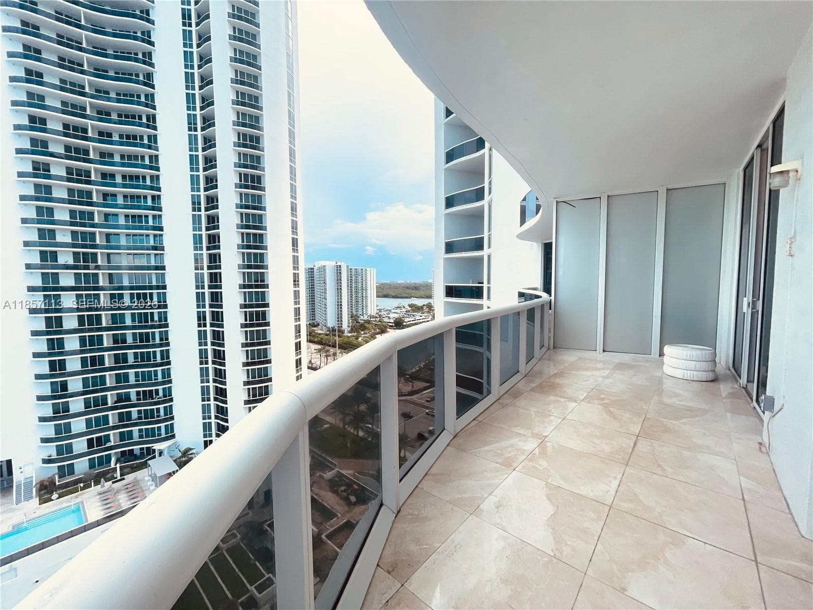 16001 Collins Ave 1402 photo 10
