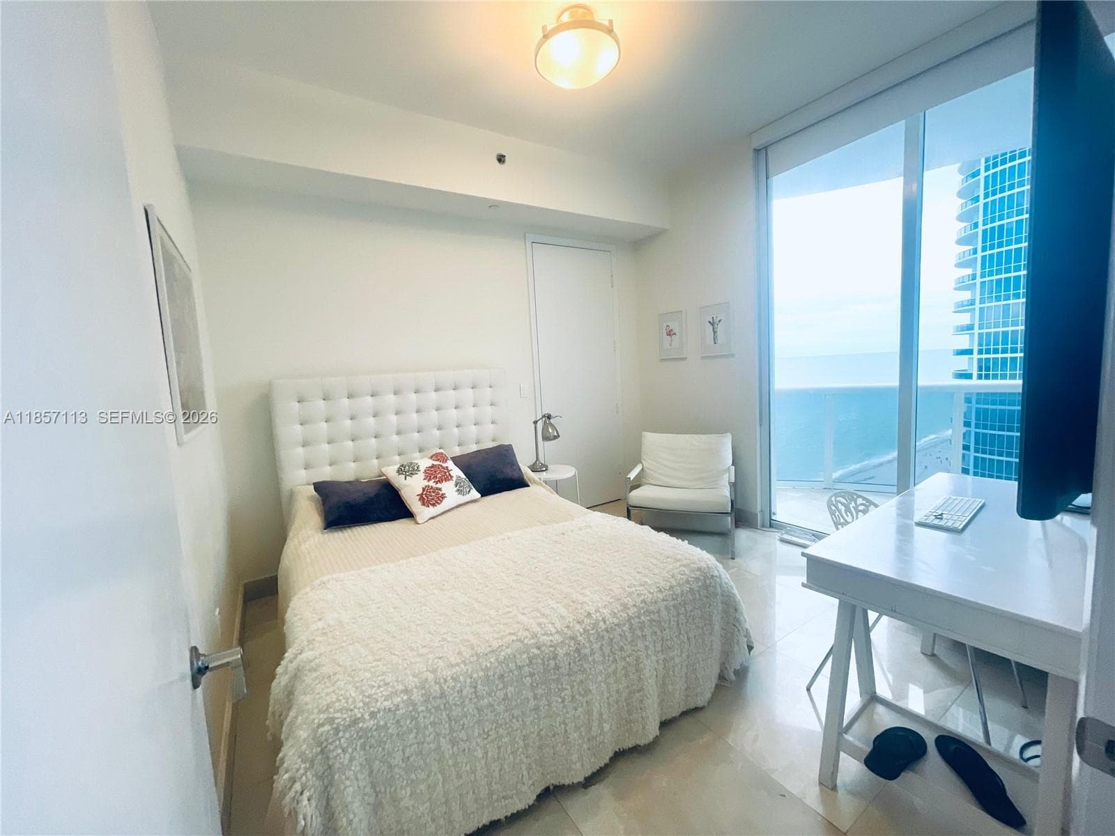 16001 Collins Ave 1402 photo 25