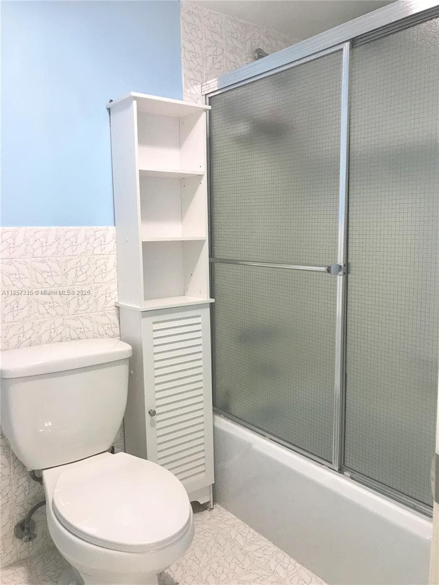 1825 Ocean Dr 401 photo 12