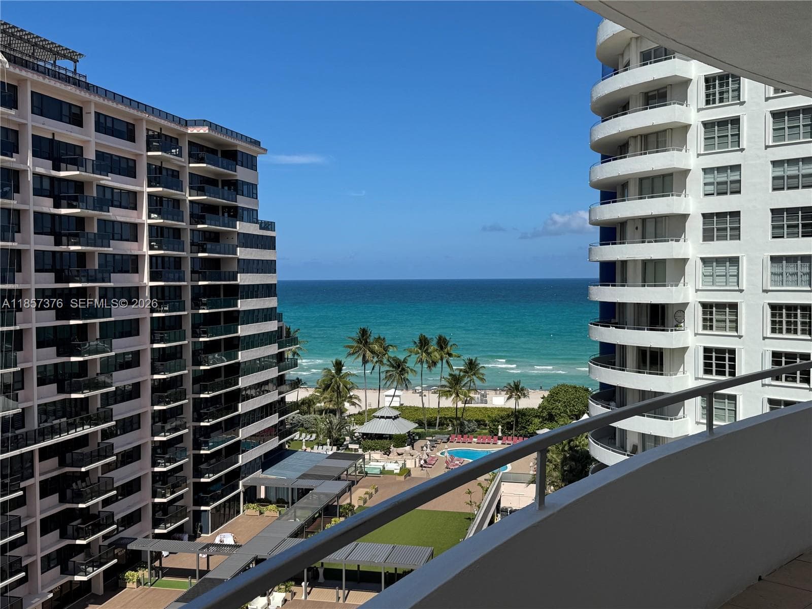 5161 Collins Ave 1104 photo 17