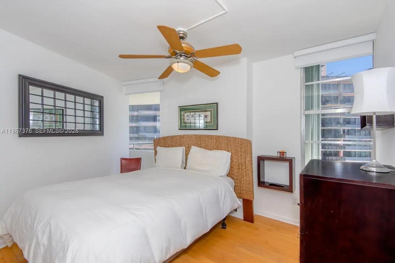 5161 Collins Ave 1104 photo 16