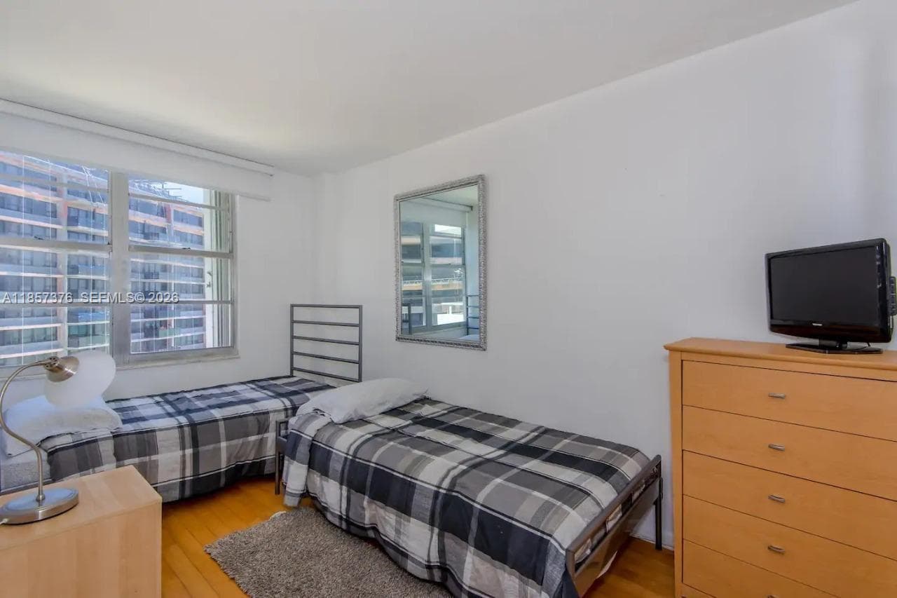 5161 Collins Ave 1104 photo 15
